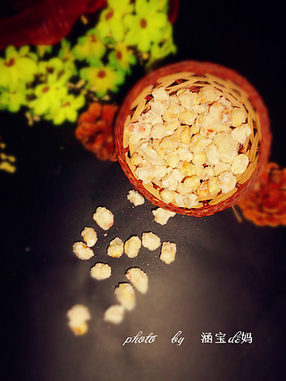 糖霜<a href=/shicai/guopin/HuaSheng/index.html target=_blank><u>花生</u></a>