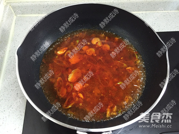 水煮肉末<a href=/shicai/mimian/QianZhang/index.html target=_blank><u>千张</u></a>的做法