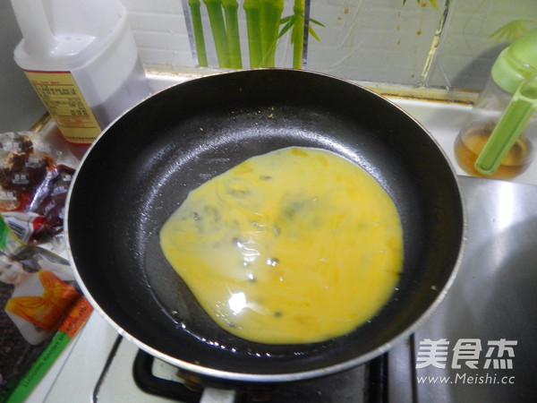 时蔬<a href=/shicai/shucai/JiaoBai/index.html target=_blank><u>茭白</u></a>的做法