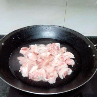 <a href=/shicai/rouqin/ZhuJiao/index.html target=_blank><u>猪脚</u></a><a href=/shicai/diaoweipin/Cu/index.html target=_blank><u>醋</u></a>