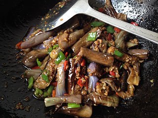 肉末<a href=/shicai/shucai/QieZi/index.html target=_blank><u>茄子</u></a>