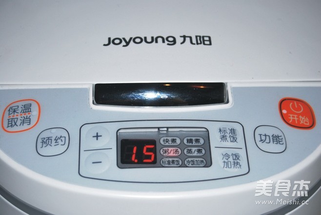 红烧<a href=/shicai/rouqin/YangRou/index.html target=_blank><u>羊肉</u></a>的做法