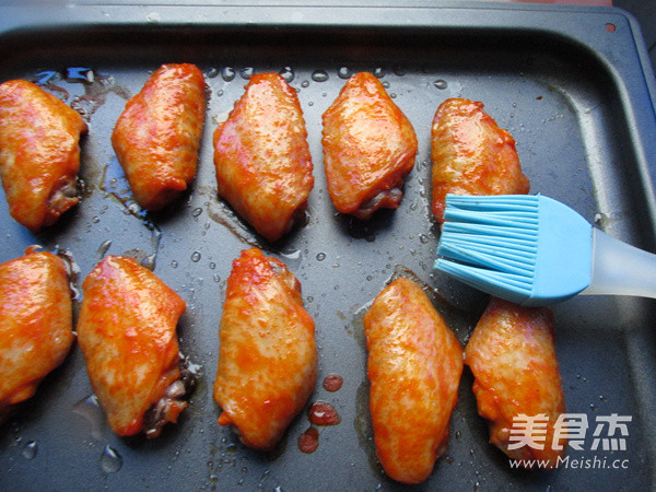 #圣诞节#蜜汁奥尔良烤<a href=/shicai/rouqin/JiChi/index.html target=_blank><u>鸡翅</u></a>的做法