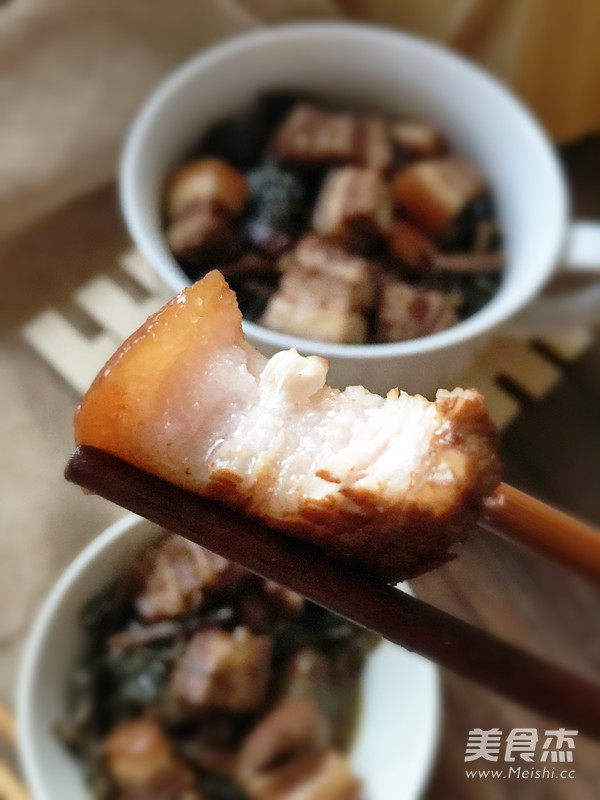 <a href=/shicai/shucai/MeiGanCai/index.html target=_blank><u>梅干菜</u></a>烧肉的做法