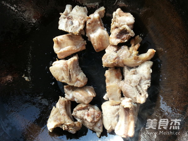 豉香<a href=/shicai/rouqin/PaiGu/index.html target=_blank><u>排骨</u></a>的做法
