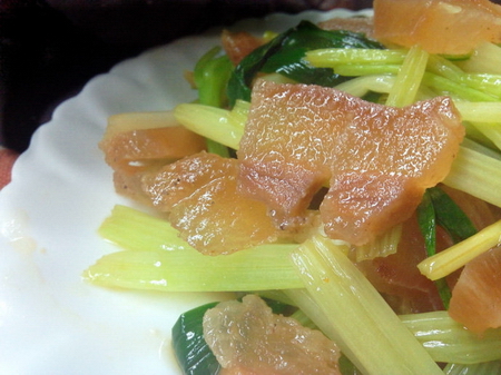 秘制腊<a href=/shicai/rouqin/ZhuTouRou/index.html target=_blank><u>猪头肉</u></a>