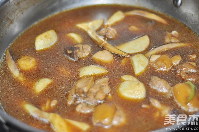 慈姑烧鸡的做法