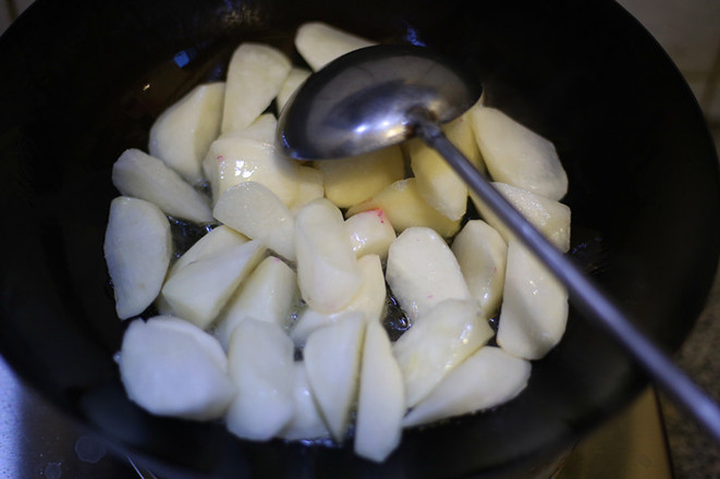 烧<a href=/shicai/shucai/LuoBo/index.html target=_blank><u>萝卜</u></a>的做法