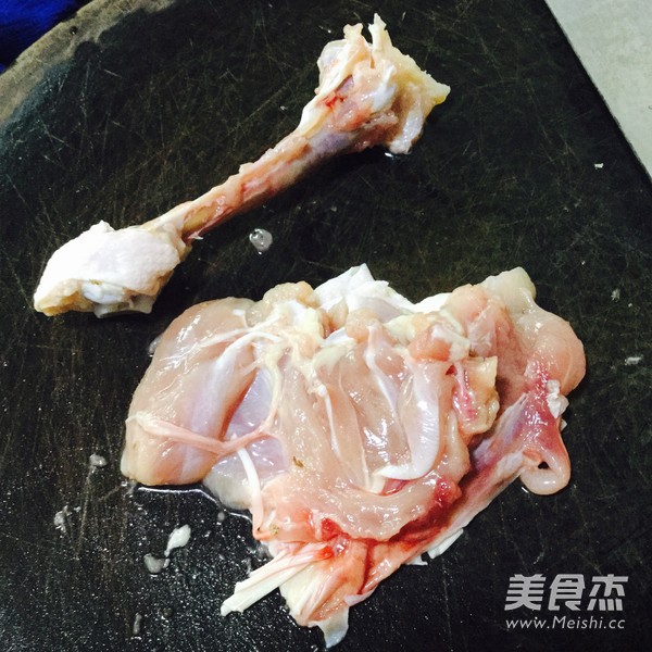 鸡丝<a href=/shicai/shucai/WaWaCai/index.html target=_blank><u>娃娃菜</u></a>的做法