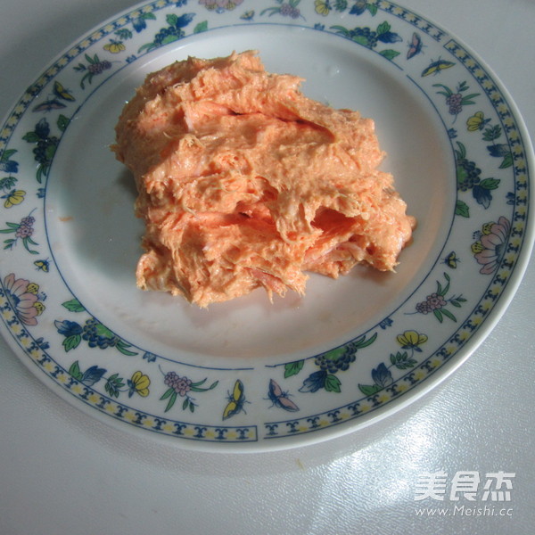 炸<a href=/shicai/shucai/HuLuoBo/index.html target=_blank><u>胡<a href=/shicai/shucai/LuoBo/index.html target=_blank><u>萝卜</u></a></u></a><a href=/shicai/rouqin/ZhuRou/index.html target=_blank><u>猪肉</u></a>丸子的做法