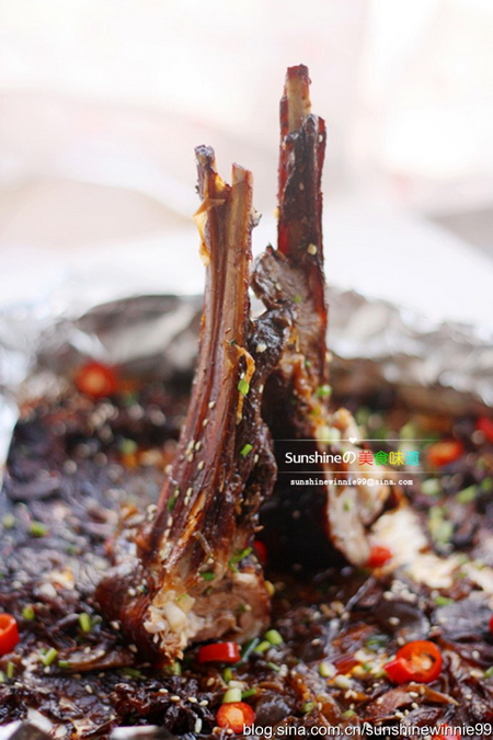 香烤<a href=/shicai/rouqin/YangPai/index.html target=_blank><u>羊排</u></a>的做法