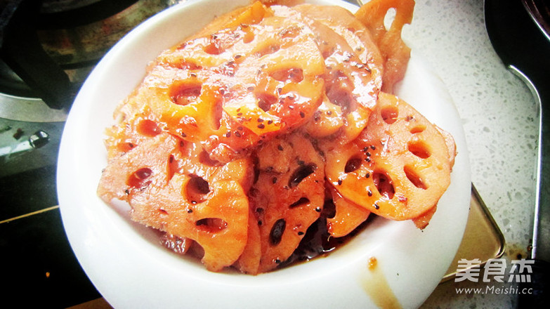 <a href=/shicai/shucai/GuiHua/index.html target=_blank><u>桂花</u></a>蜜汁<a href=/shicai/shucai/LianOu/index.html target=_blank><u>莲<a href=/shicai/shucai/Ou/index.html target=_blank><u>藕</u></a></u></a>的做法