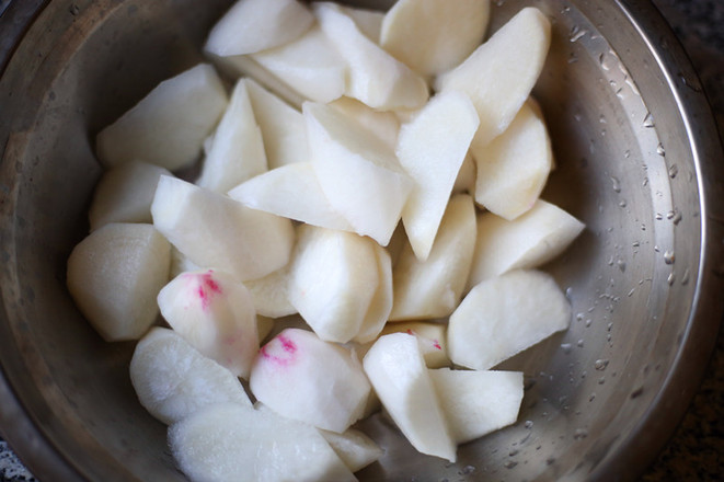 烧<a href=/shicai/shucai/LuoBo/index.html target=_blank><u>萝卜</u></a>的做法