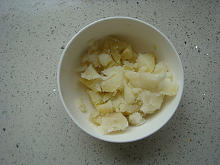 <a href=/shicai/diaoweipin/FanQieJiang/index.html target=_blank><u>番茄酱</u></a><a href=/shicai/shucai/TuDou/index.html target=_blank><u>土豆</u></a>泥