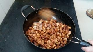 酥香可口怪味豆