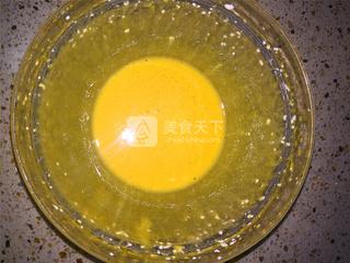 <a href=/shicai/guopin/CaoMei/index.html target=_blank><u>草莓</u></a>夏洛特