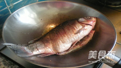 年年有鱼~得莫利炖鱼的做法