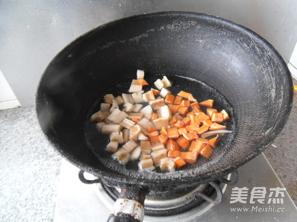 <a href=/shicai/shucai/LianOu/index.html target=_blank><u>莲<a href=/shicai/shucai/Ou/index.html target=_blank><u>藕</u></a></u></a><a href=/shicai/shucai/WanDou/index.html target=_blank><u>豌豆</u></a>粒的做法