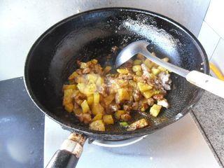 <a href=/shicai/shucai/TuDou/index.html target=_blank><u>土豆</u></a>肉丁