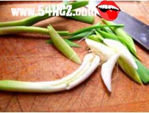 <a href=/shicai/shucai/QingSuan/index.html target=_blank><u>青蒜</u></a>苗回锅肉2