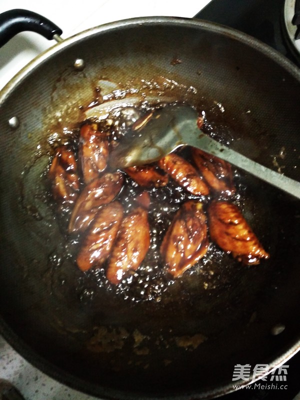 可乐<a href=/shicai/rouqin/JiChi/index.html target=_blank><u>鸡翅</u></a>的做法