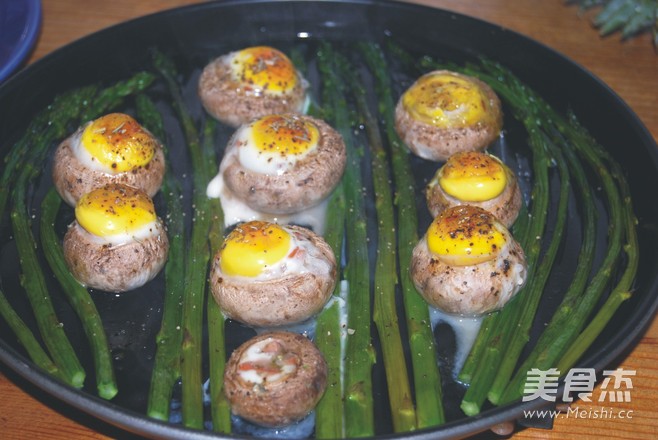 <a href=/shicai/rouqin/AnChun/index.html target=_blank><u>鹌鹑</u></a>蛋烤磨菇的做法