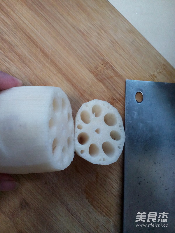 冰糖<a href=/shicai/mimian/NuoMi/index.html target=_blank><u>糯米</u></a><a href=/shicai/shucai/Ou/index.html target=_blank><u>藕</u></a>的做法