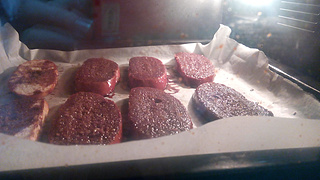 法式奶香<a href=/shicai/mimian/MianBao/index.html target=_blank><u>面包</u></a>片