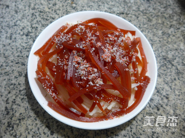 <a href=/shicai/shucai/GuiHua/index.html target=_blank><u>桂花</u></a>京糕<a href=/shicai/guopin/Li/index.html target=_blank><u>梨</u></a>丝的做法