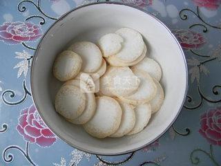 香酥<a href=/shicai/shucai/XingBaoGu/index.html target=_blank><u><a href=/shicai/guopin/Xing/index.html target=_blank><u>杏</u></a>鲍菇</u></a>