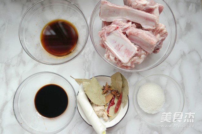 #苏泊尔#家常炖<a href=/shicai/rouqin/PaiGu/index.html target=_blank><u>排骨</u></a>的做法