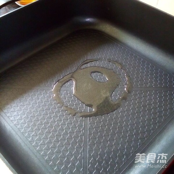 <a href=/shicai/rouqin/ZhuJiao/index.html target=_blank><u>猪脚</u></a>姜<a href=/shicai/diaoweipin/Cu/index.html target=_blank><u>醋</u></a>的做法