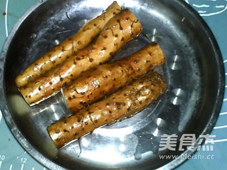 清润<a href=/shicai/shucai/BaiHe/index.html target=_blank><u>百合</u></a><a href=/shicai/shucai/ShanYao/index.html target=_blank><u>山药</u></a>奶羹的做法