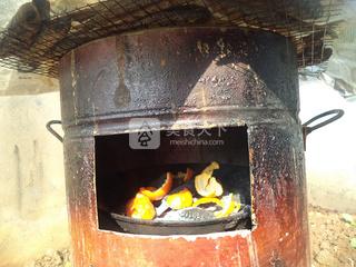 桔香<a href=/shicai/rouqin/LaRou/index.html target=_blank><u>腊肉</u></a>