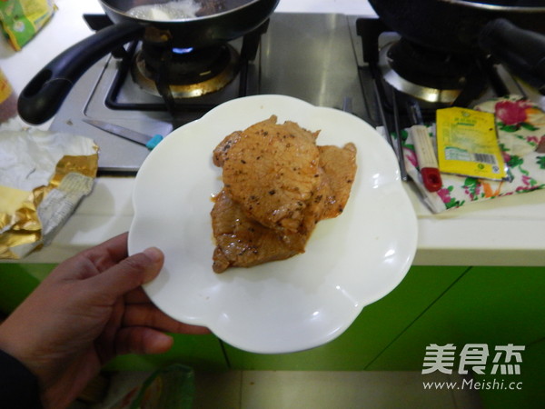 黑椒<a href=/shicai/rouqin/ZhuPai/index.html target=_blank><u>猪排</u></a>的做法