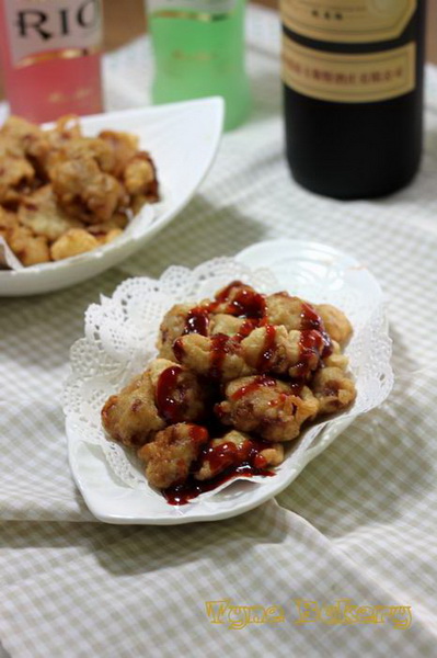 酥炸<a href=/shicai/rouqin/LiJi/index.html target=_blank><u>里脊</u></a>的做法