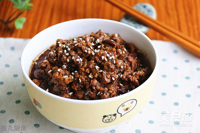 <a href=/shicai/shucai/XiangGu/index.html target=_blank><u>香菇</u></a>肉酱的做法