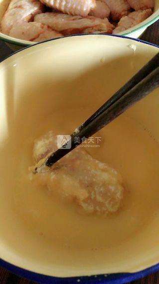 新奥尔良炸<a href=/shicai/rouqin/JiChi/index.html target=_blank><u>鸡翅</u></a>