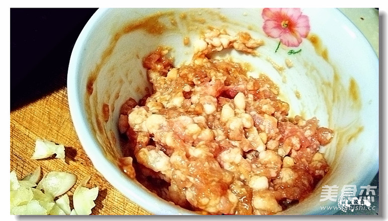 肉末<a href=/shicai/shucai/QieZi/index.html target=_blank><u>茄子</u></a>的做法