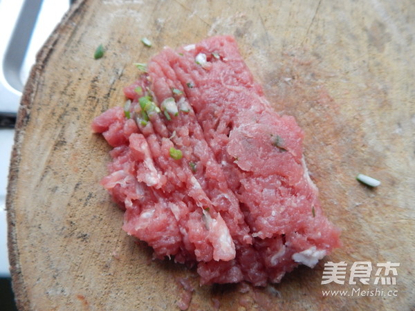 肉末蒸<a href=/shicai/mimian/DouFu/index.html target=_blank><u>豆腐</u></a>的做法
