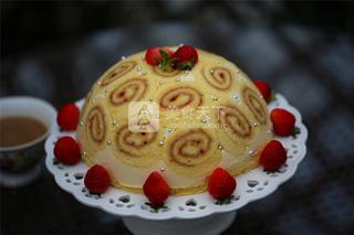 <a href=/shicai/guopin/CaoMei/index.html target=_blank><u>草莓</u></a>夏洛特