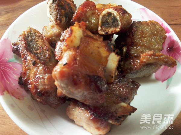 炸<a href=/shicai/rouqin/PaiGu/index.html target=_blank><u>排骨</u></a>的做法