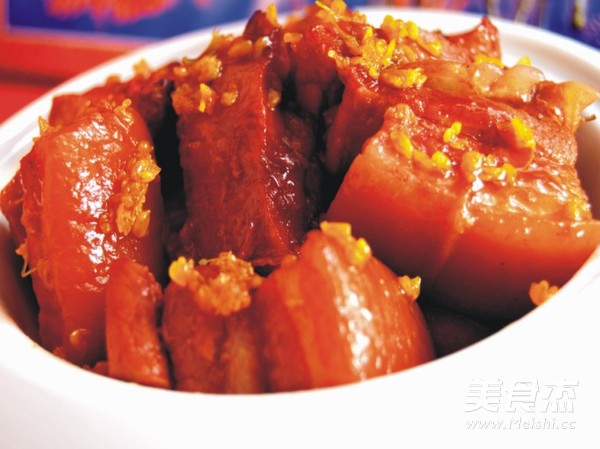 <a href=/shicai/shucai/GuiHua/index.html target=_blank><u>桂花</u></a>酱汁肉的做法