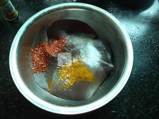 <a href=/shicai/rouqin/NiuRou/index.html target=_blank><u>牛肉</u></a>味腊<a href=/shicai/rouqin/ZhuGan/index.html target=_blank><u>猪肝</u></a>