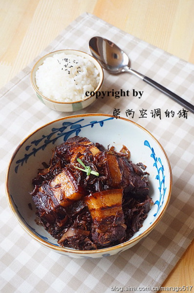 <a href=/shicai/shucai/MeiGanCai/index.html target=_blank><u>梅干菜</u></a>烧肉怎么做
