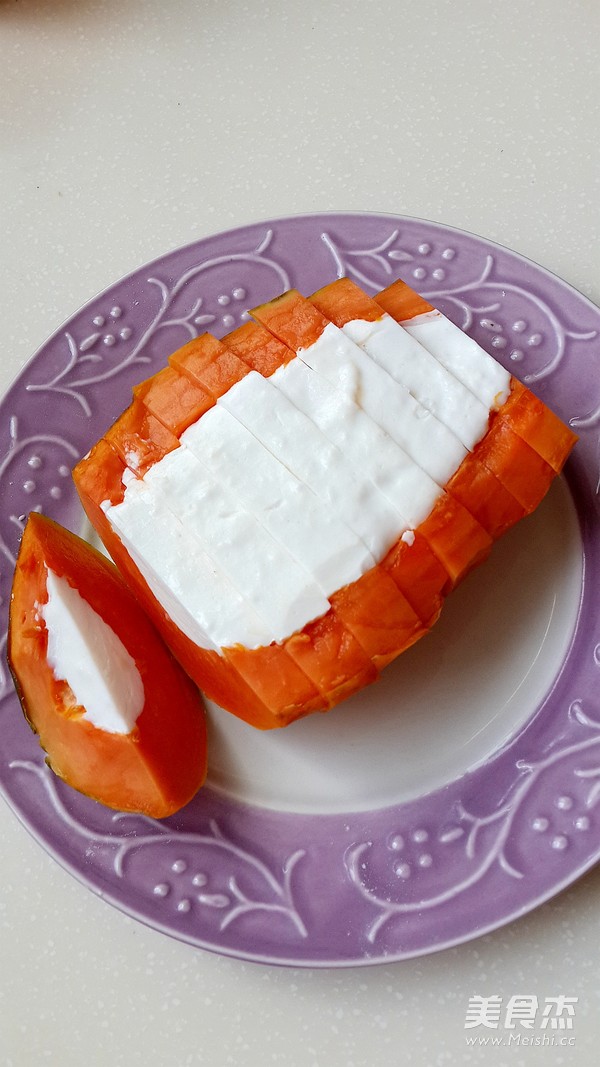 <a href=/shicai/guopin/MuGua/index.html target=_blank><u>木瓜</u></a><a href=/shicai/mimian/NiuNai/index.html target=_blank><u>牛奶</u></a>冻的做法