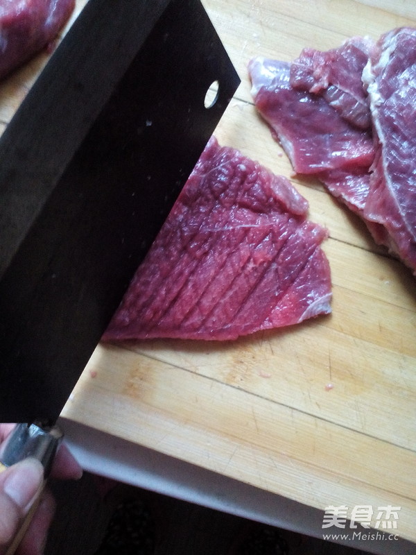 烤<a href=/shicai/rouqin/NiuPai/index.html target=_blank><u>牛排</u></a>的做法