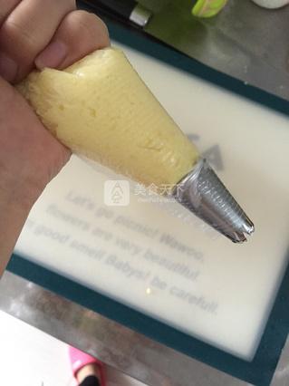 <a href=/shicai/mimian/SuanNai/index.html target=_blank><u>酸奶</u></a><a href=/shicai/shucai/TuDou/index.html target=_blank><u>土豆</u></a>泥