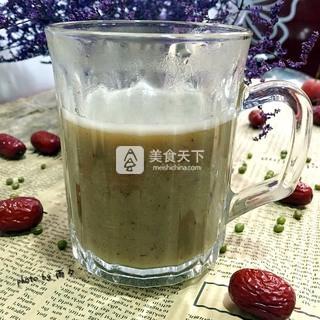 红<a href=/shicai/guopin/Zao/index.html target=_blank><u>枣</u></a><a href=/shicai/mimian/LvDou/index.html target=_blank><u>绿豆</u></a>养生饮