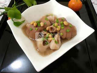 <a href=/shicai/shucai/LianOu/index.html target=_blank><u>莲<a href=/shicai/shucai/Ou/index.html target=_blank><u>藕</u></a></u></a>炖猪手